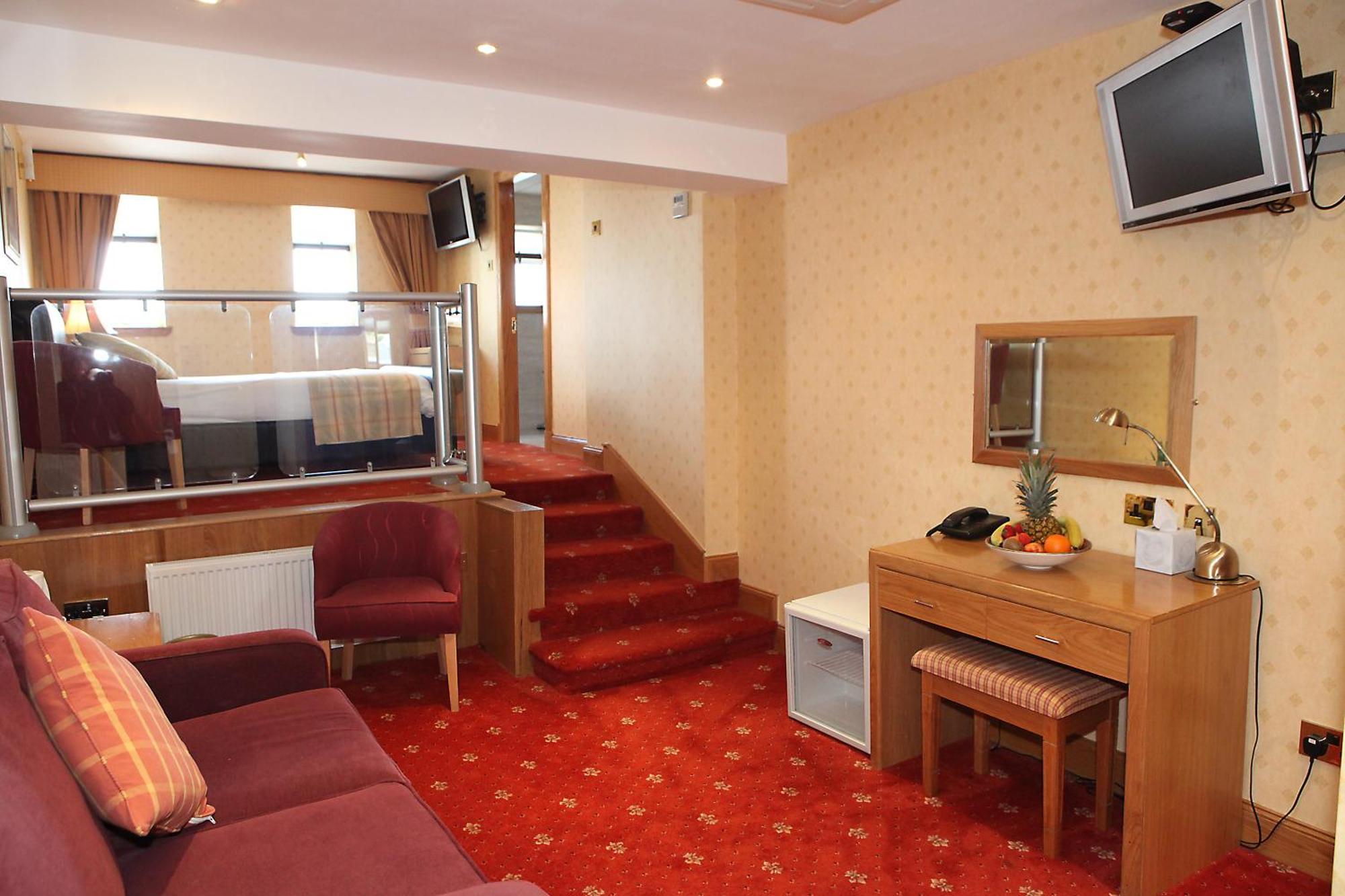 Leapark Hotel Грейнджмут Экстерьер фото